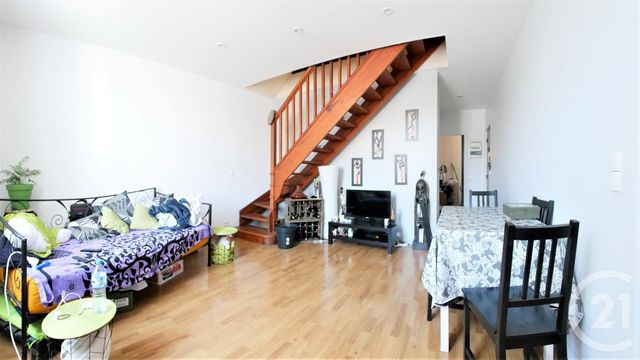 Appartement T4 à vendre - 4 pièces - 77.32 m2 - TARBES - 65 - MIDI-PYRENEES - Century 21 Gm Immobilier Appartement T4 à vendre - 4 pièces - 77.32 m2 - TARBES - 65 - MIDI-PYRENEES - Century 21 Gm Immobilier