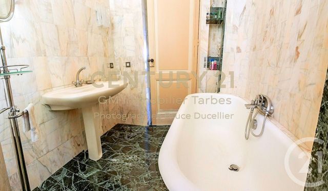 Afficher la photo en grand maison à vendre - 14 pièces - 450.55 m2 - BAGNERES DE BIGORRE - 65 - MIDI-PYRENEES - Century 21 Gm Immobilier