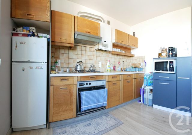 Afficher la photo en grand Appartement T3 à vendre - 3 pièces - 50.45 m2 - TARBES - 65 - MIDI-PYRENEES - Century 21 Gm Immobilier