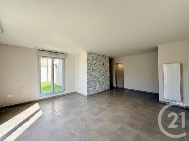 Appartement T3 à vendre - 3 pièces - 76.18 m2 - TARBES - 65 - MIDI-PYRENEES - Century 21 Gm Immobilier