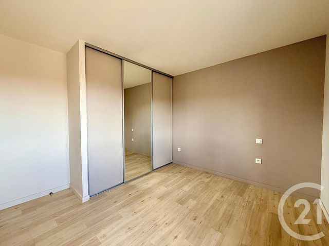 Appartement T3 à vendre - 3 pièces - 76.18 m2 - TARBES - 65 - MIDI-PYRENEES - Century 21 Gm Immobilier
