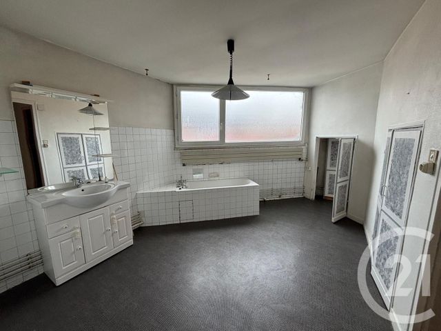 Afficher la photo en grand Appartement Duplex à vendre - 3 pièces - 107.14 m2 - TARBES - 65 - MIDI-PYRENEES - Century 21 Gm Immobilier