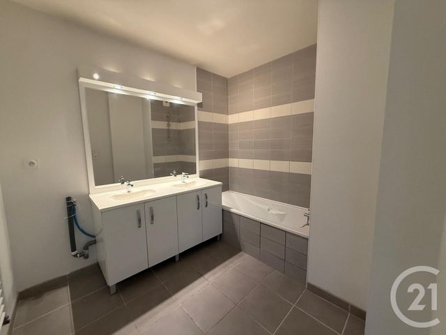 Appartement F4 à vendre - 4 pièces - 85.65 m2 - TARBES - 65 - MIDI-PYRENEES - Century 21 Gm Immobilier