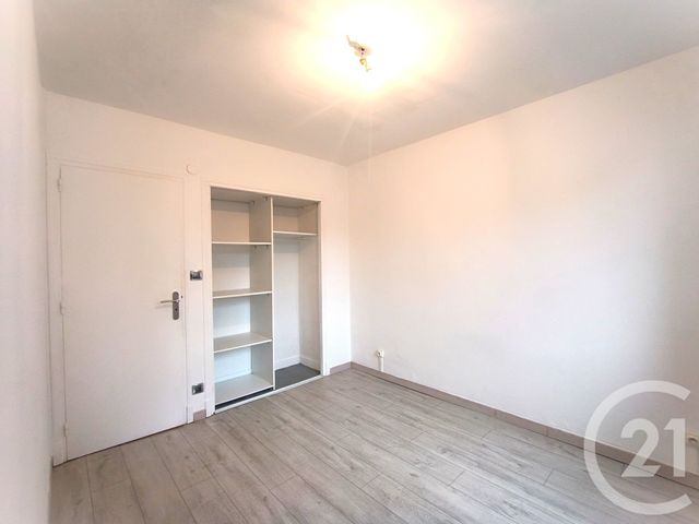 Appartement F3 bis à vendre - 4 pièces - 70.22 m2 - TARBES - 65 - MIDI-PYRENEES - Century 21 Gm Immobilier