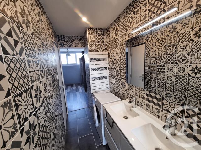 Appartement T3 à louer - 3 pièces - 64.34 m2 - TARBES - 65 - MIDI-PYRENEES - Century 21 Gm Immobilier