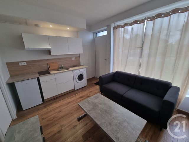 Appartement T2 à louer - 2 pièces - 24.77 m2 - TARBES - 65 - MIDI-PYRENEES - Century 21 Gm Immobilier