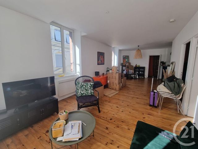Afficher la photo en grand Appartement T3 à louer - 3 pièces - 67.02 m2 - TARBES - 65 - MIDI-PYRENEES - Century 21 Gm Immobilier