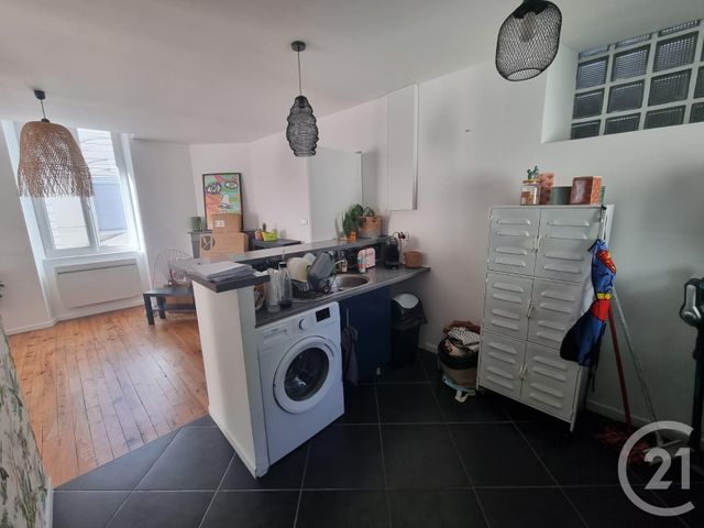 Afficher la photo en grand Appartement T3 à louer - 3 pièces - 67.02 m2 - TARBES - 65 - MIDI-PYRENEES - Century 21 Gm Immobilier