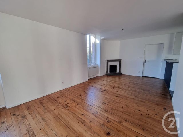 Appartement T3 à louer - 3 pièces - 67.02 m2 - TARBES - 65 - MIDI-PYRENEES - Century 21 Gm Immobilier