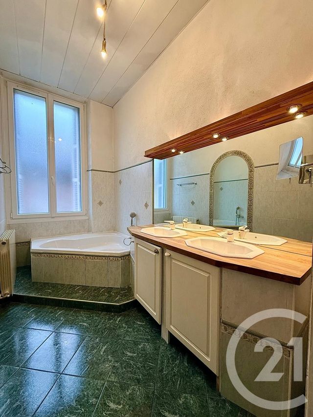 Appartement T3 à vendre - 4 pièces - 126.0 m2 - TARBES - 65 - MIDI-PYRENEES - Century 21 Gm Immobilier