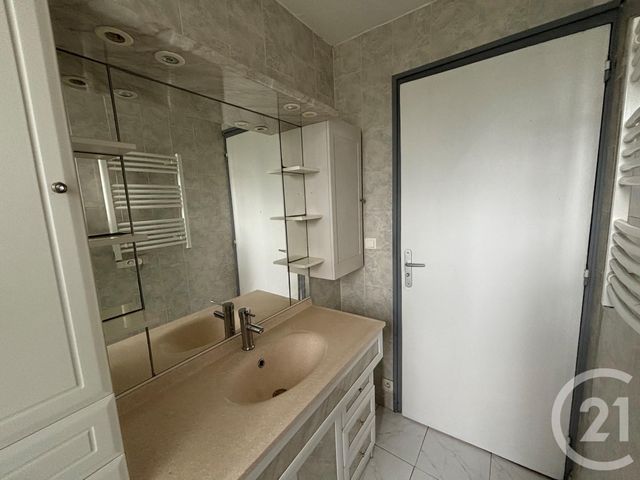 Appartement T3 à louer - 3 pièces - 69.33 m2 - TARBES - 65 - MIDI-PYRENEES - Century 21 Gm Immobilier