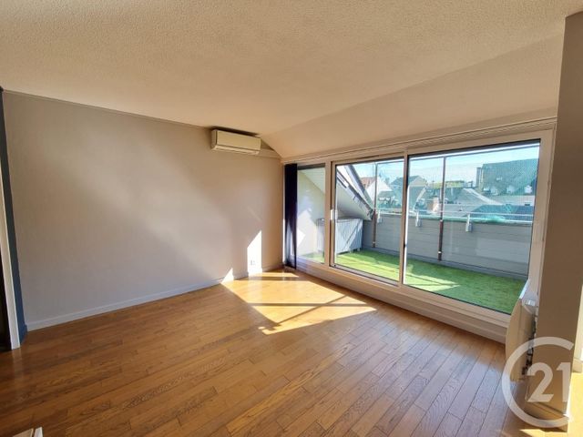 Appartement T2 à louer - 2 pièces - 65.37 m2 - TARBES - 65 - MIDI-PYRENEES - Century 21 Gm Immobilier
