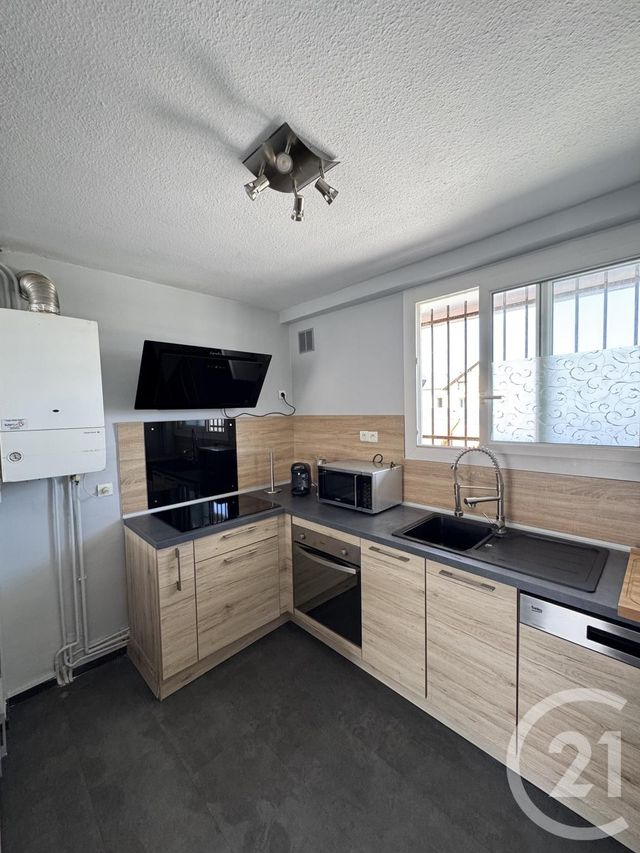 Appartement T3 à louer - 3 pièces - 59.41 m2 - TARBES - 65 - MIDI-PYRENEES - Century 21 Gm Immobilier
