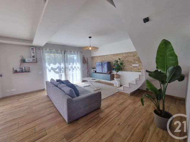 maison à louer - 5 pièces - 141.76 m2 - AUREILHAN - 65 - MIDI-PYRENEES - Century 21 Gm Immobilier