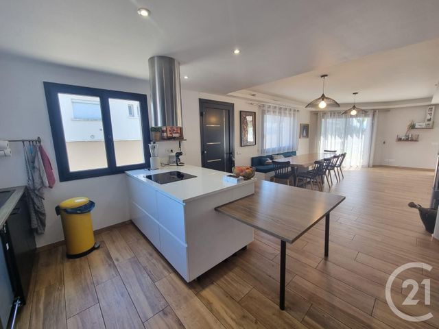 maison à louer - 5 pièces - 141.76 m2 - AUREILHAN - 65 - MIDI-PYRENEES - Century 21 Gm Immobilier