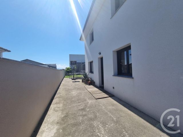 maison à louer - 5 pièces - 141.76 m2 - AUREILHAN - 65 - MIDI-PYRENEES - Century 21 Gm Immobilier