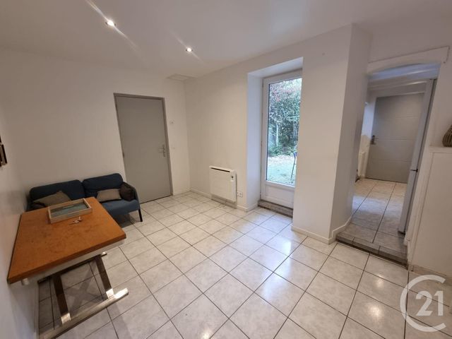 Appartement T2 à louer - 2 pièces - 30.0 m2 - TARBES - 65 - MIDI-PYRENEES - Century 21 Gm Immobilier