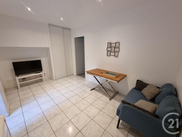 Appartement T2 à louer - 2 pièces - 30.0 m2 - TARBES - 65 - MIDI-PYRENEES - Century 21 Gm Immobilier
