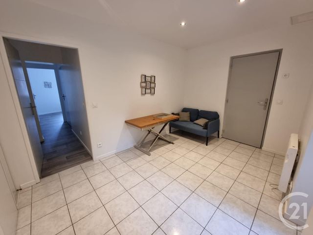Appartement T2 à louer - 2 pièces - 30.0 m2 - TARBES - 65 - MIDI-PYRENEES - Century 21 Gm Immobilier