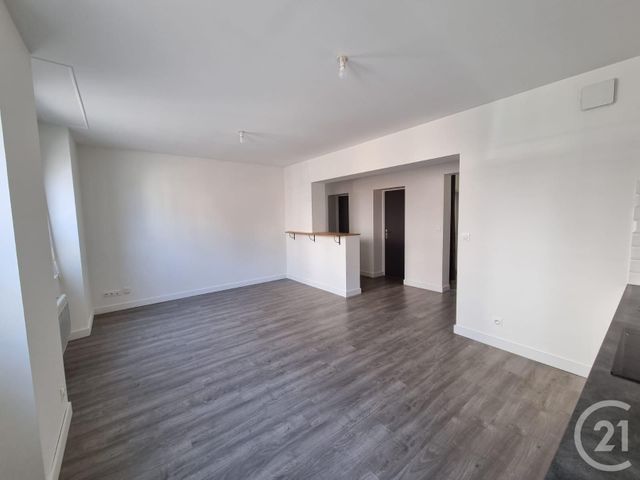 Appartement T3 à louer - 3 pièces - 59.97 m2 - TARBES - 65 - MIDI-PYRENEES - Century 21 Gm Immobilier