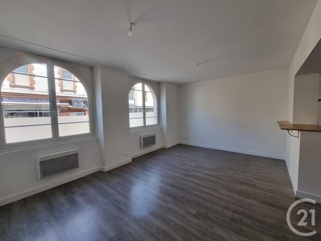 Appartement T3 à louer - 3 pièces - 59.97 m2 - TARBES - 65 - MIDI-PYRENEES - Century 21 Gm Immobilier