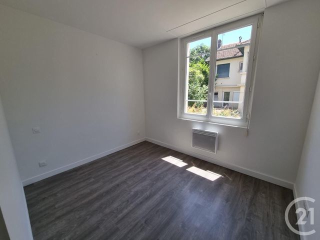 Appartement T3 à louer - 3 pièces - 59.97 m2 - TARBES - 65 - MIDI-PYRENEES - Century 21 Gm Immobilier