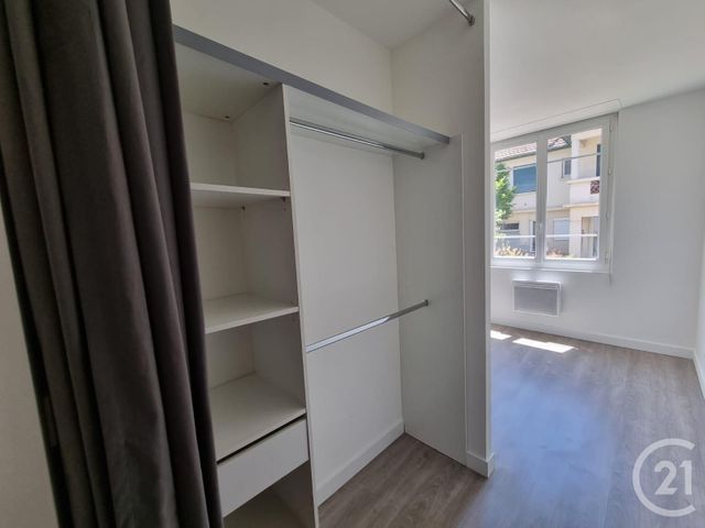 Appartement T3 à louer - 3 pièces - 59.97 m2 - TARBES - 65 - MIDI-PYRENEES - Century 21 Gm Immobilier