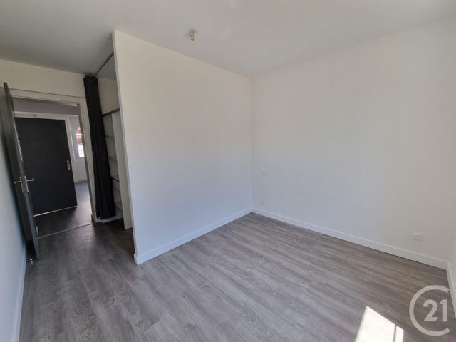 Appartement T3 à louer - 3 pièces - 59.97 m2 - TARBES - 65 - MIDI-PYRENEES - Century 21 Gm Immobilier