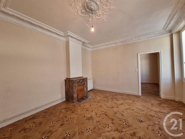 Appartement T4 à louer - 4 pièces - 92.13 m2 - TARBES - 65 - MIDI-PYRENEES - Century 21 Gm Immobilier