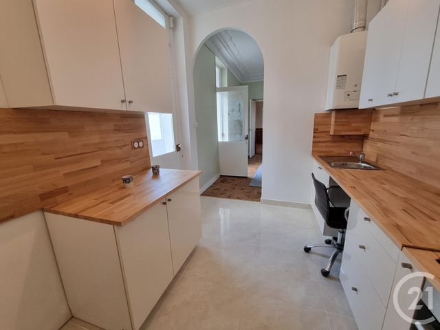 Appartement T4 à louer - 4 pièces - 92.13 m2 - TARBES - 65 - MIDI-PYRENEES - Century 21 Gm Immobilier