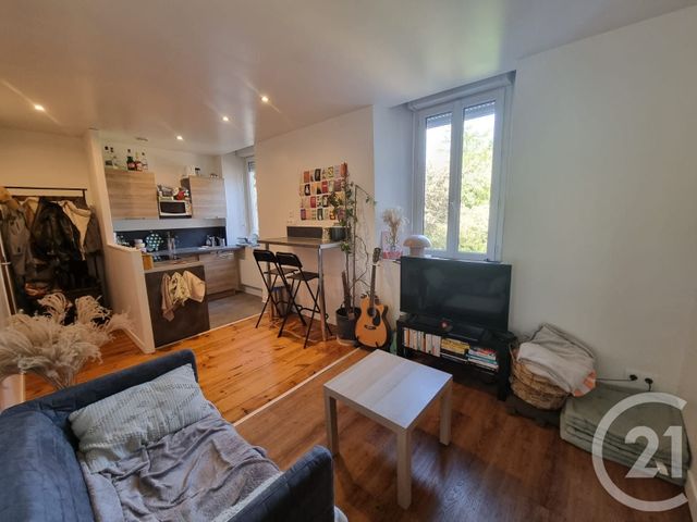 Appartement T3 à louer - 3 pièces - 46.63 m2 - TARBES - 65 - MIDI-PYRENEES - Century 21 Gm Immobilier