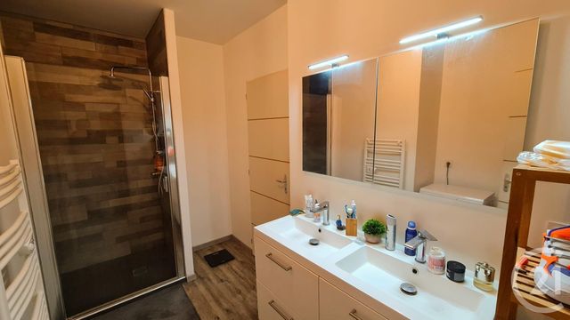Appartement T3 à louer - 3 pièces - 63.01 m2 - TARBES - 65 - MIDI-PYRENEES - Century 21 Gm Immobilier