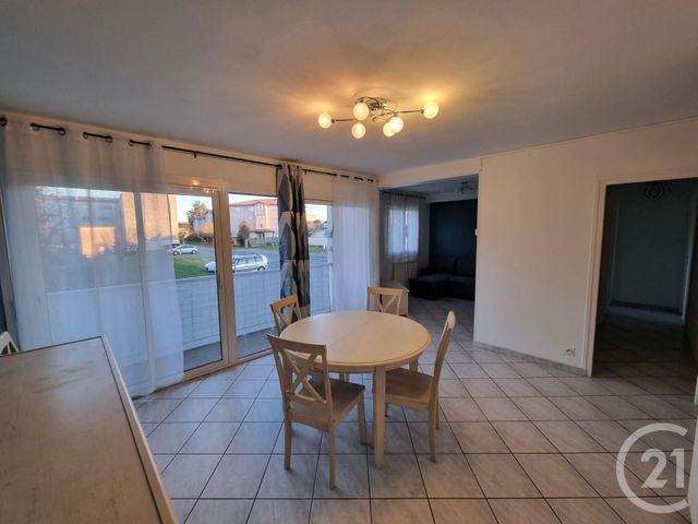 Appartement T3 à louer - 3 pièces - 68.85 m2 - TARBES - 65 - MIDI-PYRENEES - Century 21 Gm Immobilier