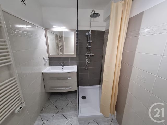 Appartement T3 à louer - 3 pièces - 68.85 m2 - TARBES - 65 - MIDI-PYRENEES - Century 21 Gm Immobilier