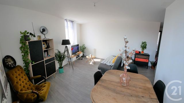 Appartement T3 à louer - 3 pièces - 80.26 m2 - TARBES - 65 - MIDI-PYRENEES - Century 21 Gm Immobilier