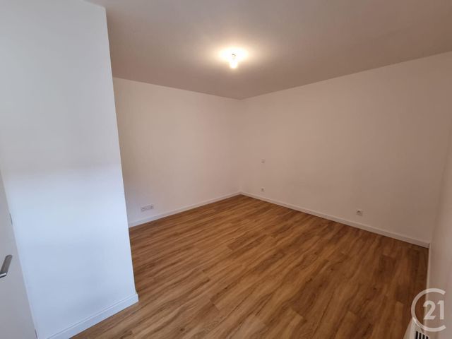 Appartement T3 à louer - 3 pièces - 57.88 m2 - TARBES - 65 - MIDI-PYRENEES - Century 21 Gm Immobilier