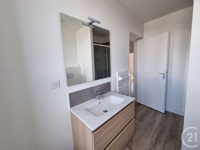 Appartement T3 à louer - 3 pièces - 62.51 m2 - TARBES - 65 - MIDI-PYRENEES - Century 21 Gm Immobilier