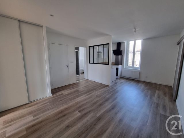 Appartement T3 à louer - 3 pièces - 62.51 m2 - TARBES - 65 - MIDI-PYRENEES - Century 21 Gm Immobilier
