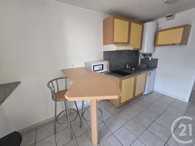Appartement T1 à louer - 1 pièce - 27.3 m2 - TARBES - 65 - MIDI-PYRENEES - Century 21 Gm Immobilier