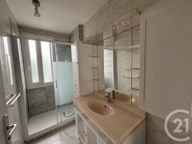 Appartement T3 à louer - 3 pièces - 69.33 m2 - TARBES - 65 - MIDI-PYRENEES - Century 21 Gm Immobilier