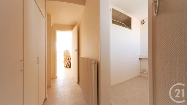Appartement T3 à vendre - 3 pièces - 56.0 m2 - TARBES - 65 - MIDI-PYRENEES - Century 21 Gm Immobilier Appartement T3 à vendre - 3 pièces - 56.0 m2 - TARBES - 65 - MIDI-PYRENEES - Century 21 Gm Immobilier