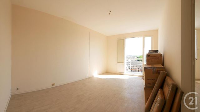 Appartement T3 à vendre - 3 pièces - 56.0 m2 - TARBES - 65 - MIDI-PYRENEES - Century 21 Gm Immobilier Appartement T3 à vendre - 3 pièces - 56.0 m2 - TARBES - 65 - MIDI-PYRENEES - Century 21 Gm Immobilier