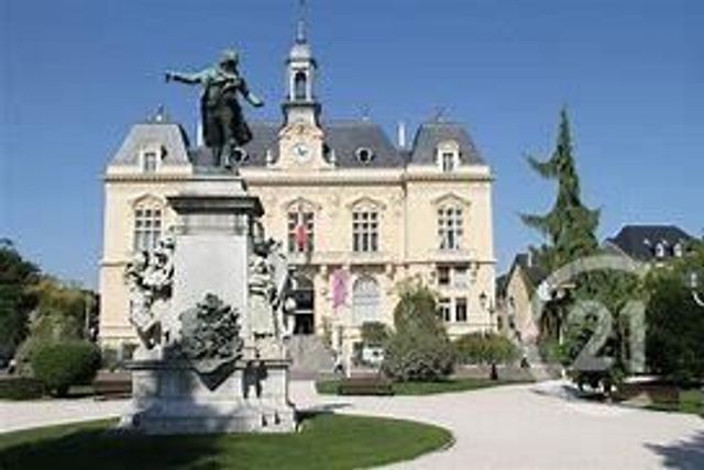Appartement T3 à vendre - 3 pièces - 56.0 m2 - TARBES - 65 - MIDI-PYRENEES - Century 21 Gm Immobilier Appartement T3 à vendre - 3 pièces - 56.0 m2 - TARBES - 65 - MIDI-PYRENEES - Century 21 Gm Immobilier