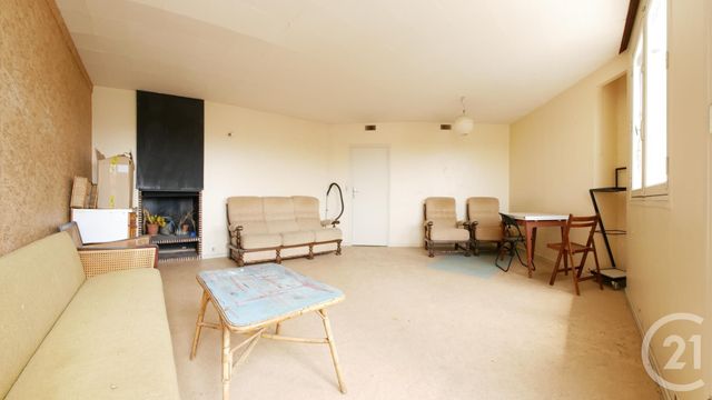 Appartement T3 à vendre - 3 pièces - 69.38 m2 - TARBES - 65 - MIDI-PYRENEES - Century 21 Gm Immobilier Appartement T3 à vendre - 3 pièces - 69.38 m2 - TARBES - 65 - MIDI-PYRENEES - Century 21 Gm Immobilier