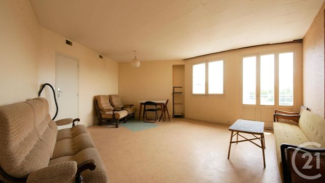 Appartement T3 à vendre - 3 pièces - 69.38 m2 - TARBES - 65 - MIDI-PYRENEES - Century 21 Gm Immobilier Appartement T3 à vendre - 3 pièces - 69.38 m2 - TARBES - 65 - MIDI-PYRENEES - Century 21 Gm Immobilier