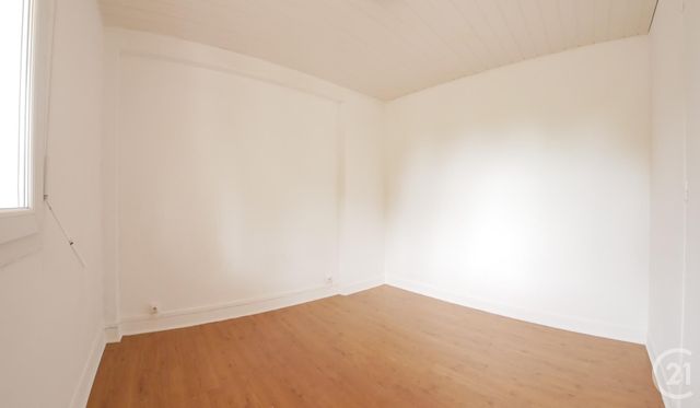 Afficher la photo en grand Appartement T3 à vendre - 3 pièces - 53.32 m2 - TARBES - 65 - MIDI-PYRENEES - Century 21 Gm Immobilier