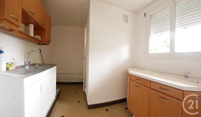 Afficher la photo en grand Appartement T3 à vendre - 3 pièces - 53.32 m2 - TARBES - 65 - MIDI-PYRENEES - Century 21 Gm Immobilier