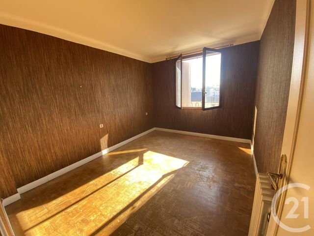 Afficher la photo en grand Appartement T4 à vendre - 4 pièces - 84.65 m2 - TARBES - 65 - MIDI-PYRENEES - Century 21 Gm Immobilier
