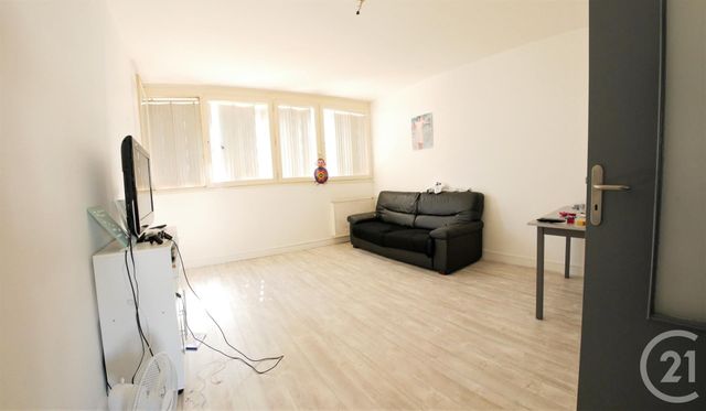 Afficher la photo en grand Appartement T3 à vendre - 3 pièces - 58.55 m2 - TARBES - 65 - MIDI-PYRENEES - Century 21 Gm Immobilier