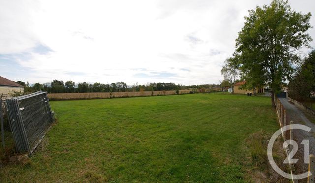 Afficher la photo en grand terrain à vendre - 1214.0 m2 - LASLADES - 65 - MIDI-PYRENEES - Century 21 Gm Immobilier